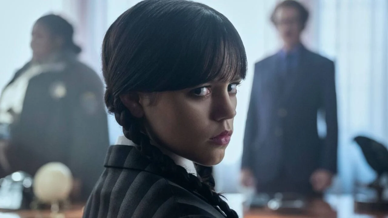 Wandinha Addams (Jenna Ortega) em cena da série